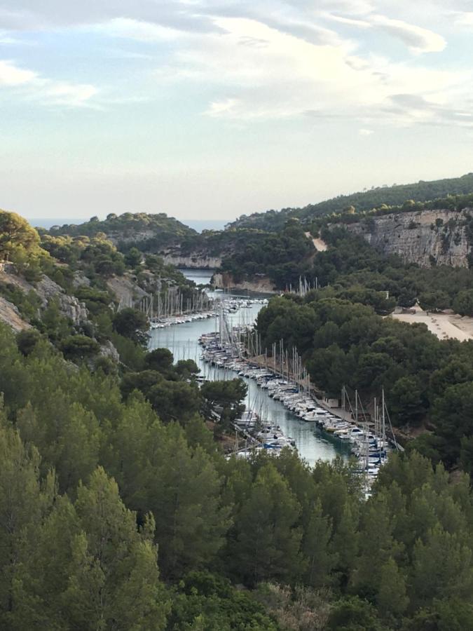 Large Private Garden, Quiet 2-Bedroom Apartment, Air Conditioning, Wifi, Parking Cassis Esterno foto