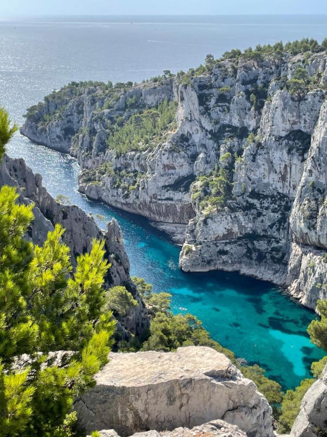 Large Private Garden, Quiet 2-Bedroom Apartment, Air Conditioning, Wifi, Parking Cassis Esterno foto