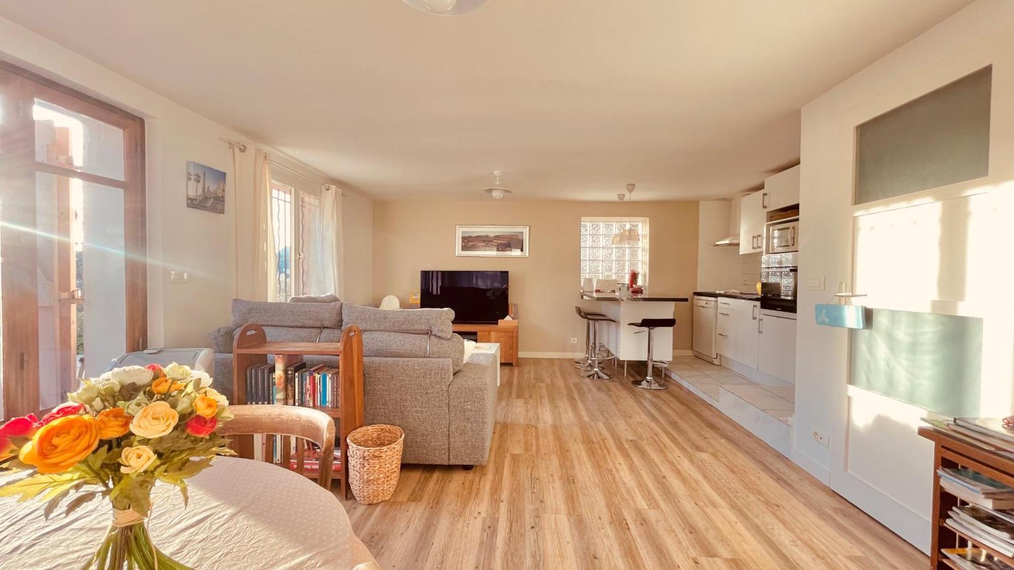 Large Private Garden, Quiet 2-Bedroom Apartment, Air Conditioning, Wifi, Parking Cassis Esterno foto