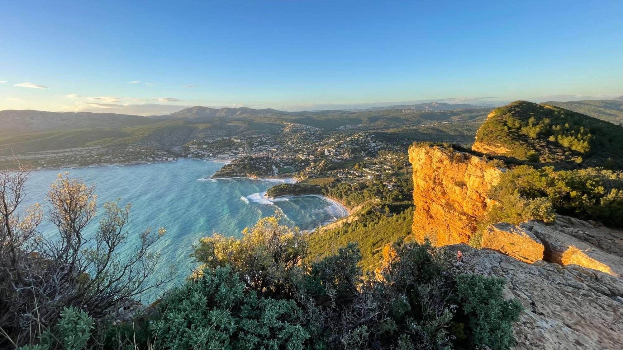 Large Private Garden, Quiet 2-Bedroom Apartment, Air Conditioning, Wifi, Parking Cassis Esterno foto