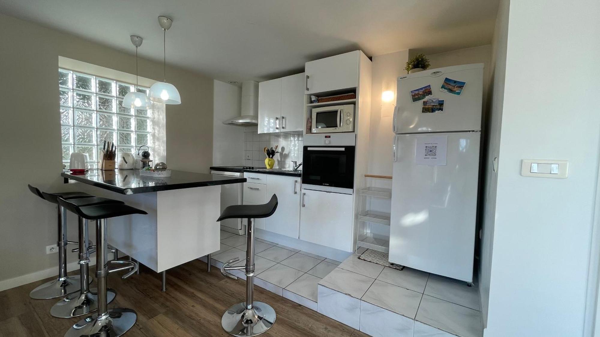 Large Private Garden, Quiet 2-Bedroom Apartment, Air Conditioning, Wifi, Parking Cassis Esterno foto
