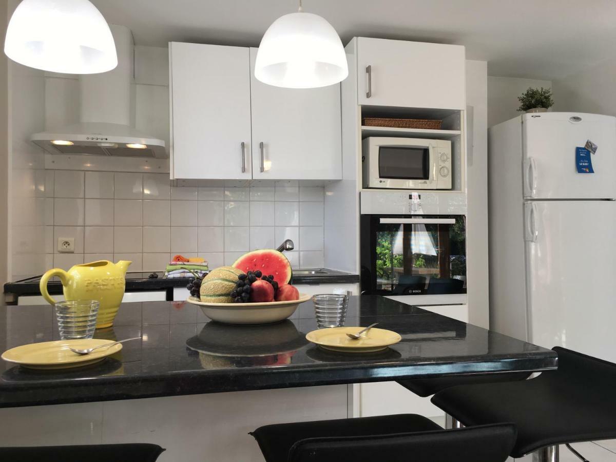Large Private Garden, Quiet 2-Bedroom Apartment, Air Conditioning, Wifi, Parking Cassis Esterno foto